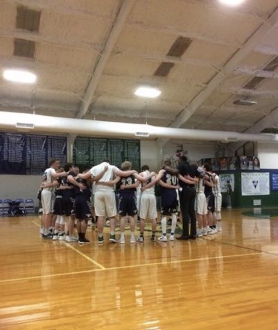 Varsity Basketball Ends the Season