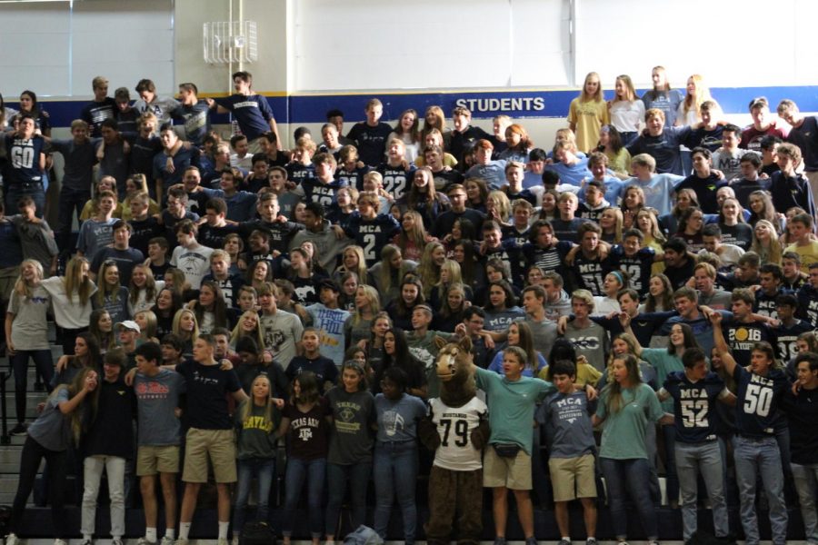 Upper School students join together to sing the Fight Song