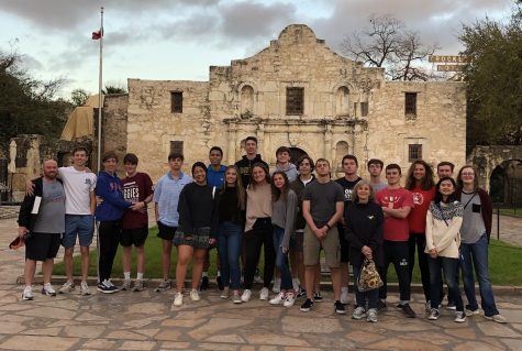The group in front of the Alamo during their night out at the San Antonio Riverwalk.