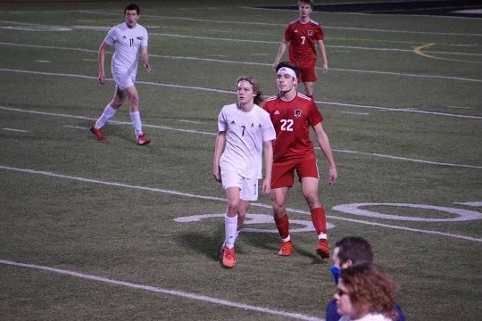 Junior Maddox Pederson gets open to receive the ball