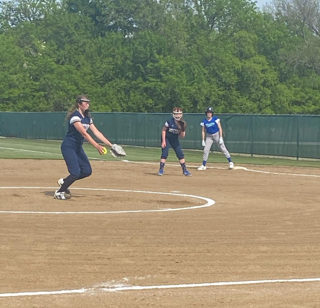 Middle School Softball Wins On Last Hit Of The Game – The Mane Edition