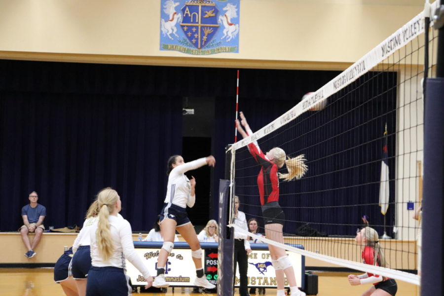 Volleyball Team Sweeps Rival Rockwall Heritage