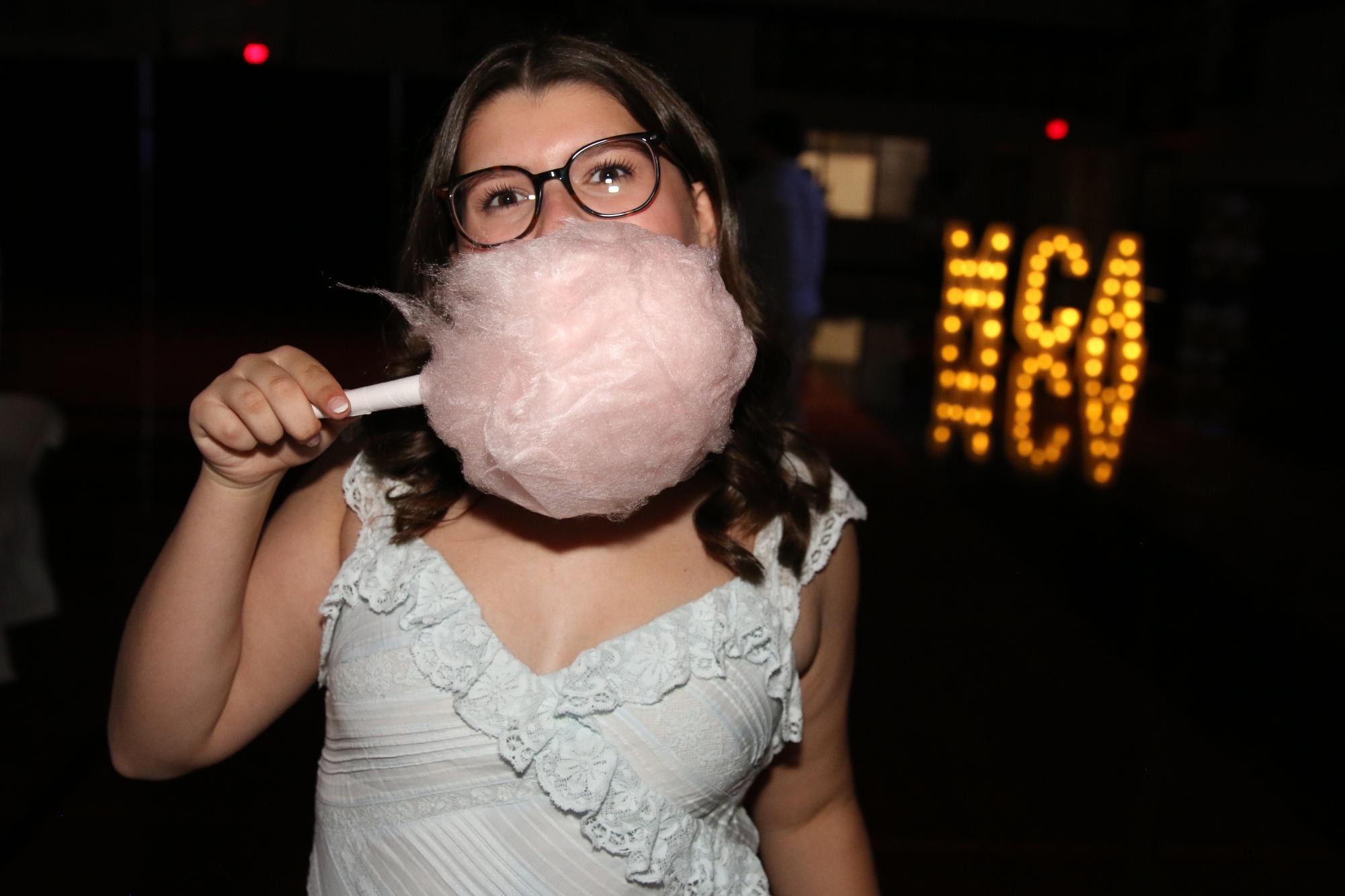 Upper School Dances the Night Away at Homecoming