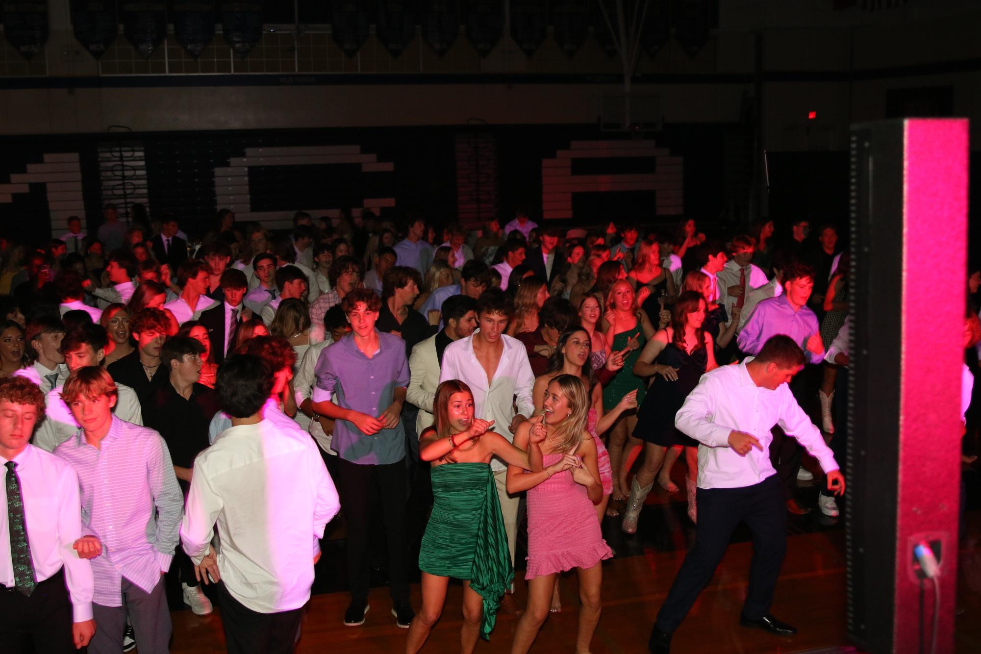 Upper School Dances the Night Away at Homecoming