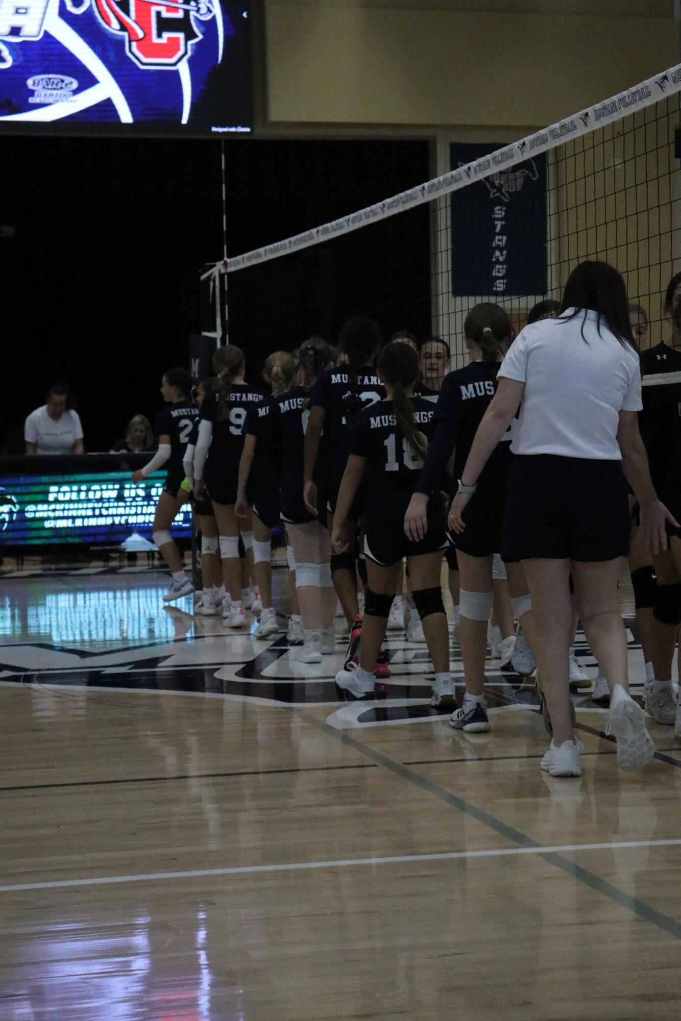 Middle School Volleyball Takes down Dallas Covenant and Providence