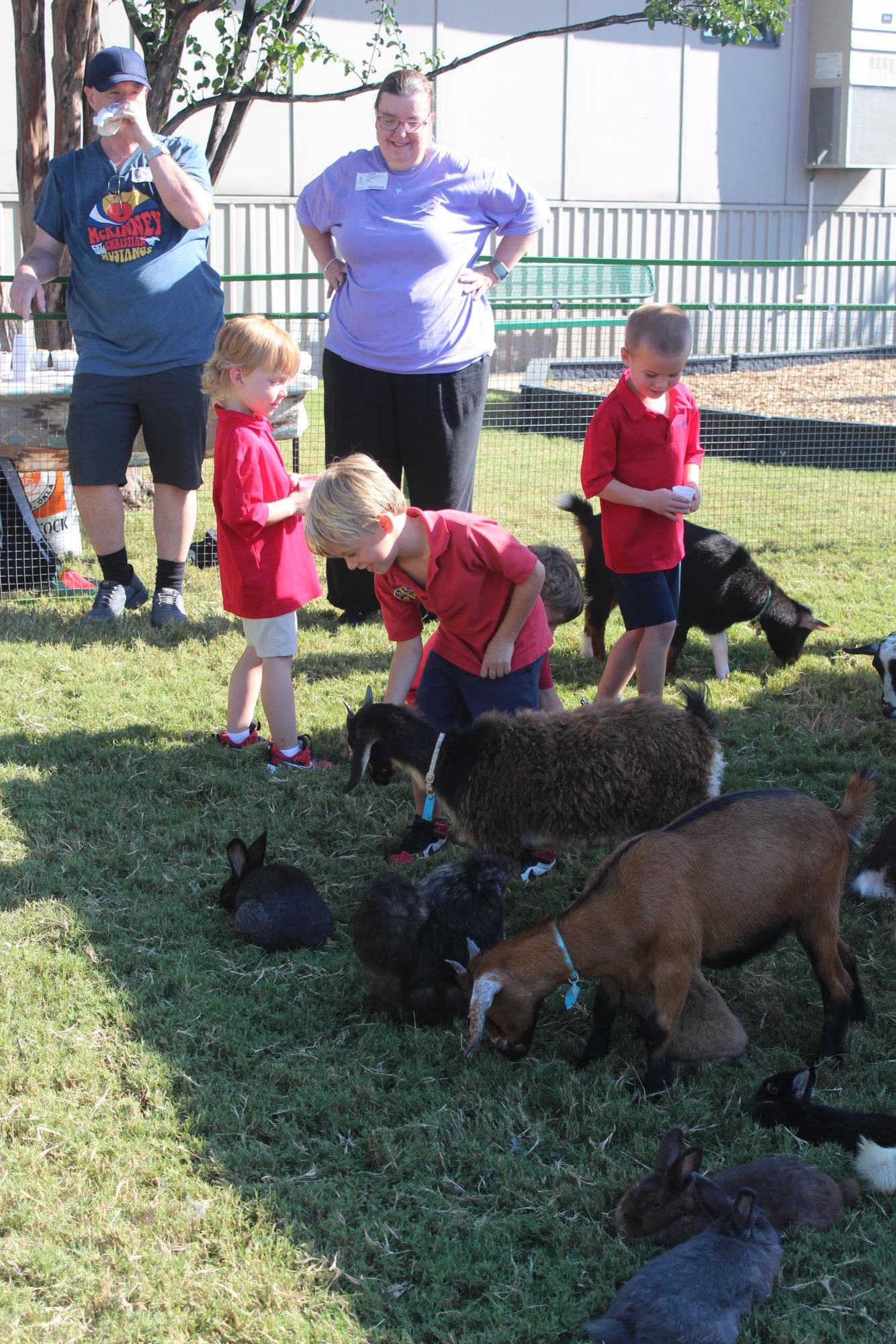 Cathy Critters Comes Makes a Visit to Lower School